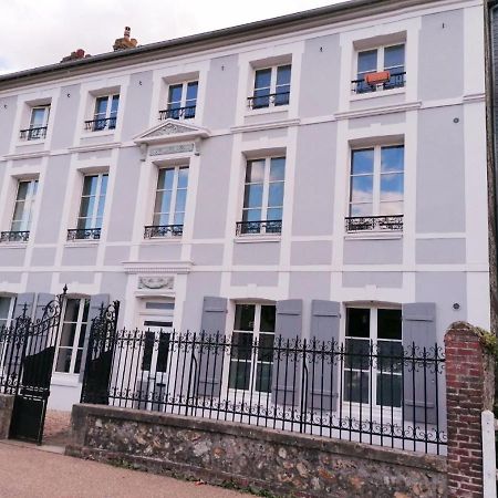 Apartamento Le 2 pièces avec parking privé Honfleur Exterior foto