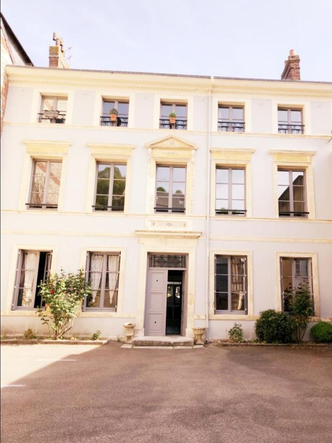 Apartamento Le 2 pièces avec parking privé Honfleur Exterior foto