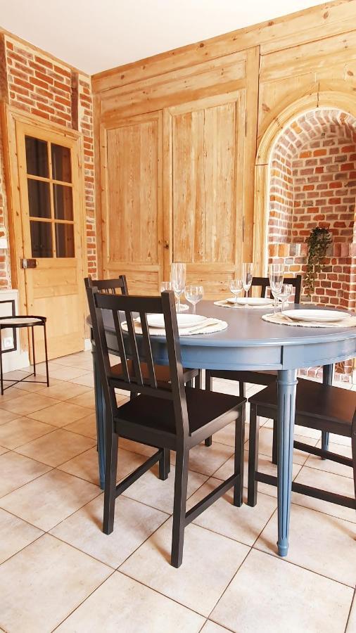 Apartamento Le 2 pièces avec parking privé Honfleur Exterior foto